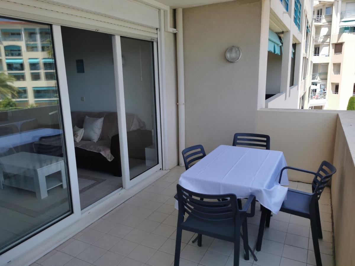 Antibes Les Pins 2 Pieces Vue Mer Piscine Parking Exterior foto